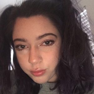 Meet your Posher, Isabella